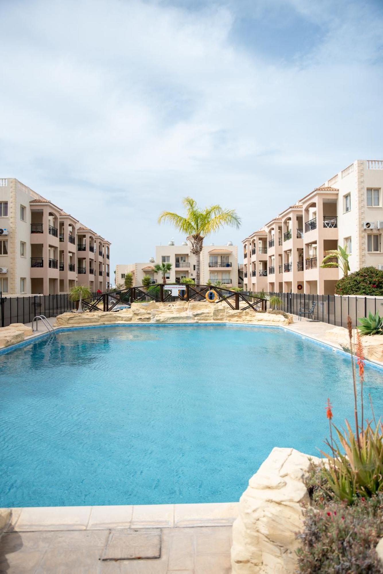 Royal Seacrest F G5 Ground Floor Apartment Paphos Ngoại thất bức ảnh